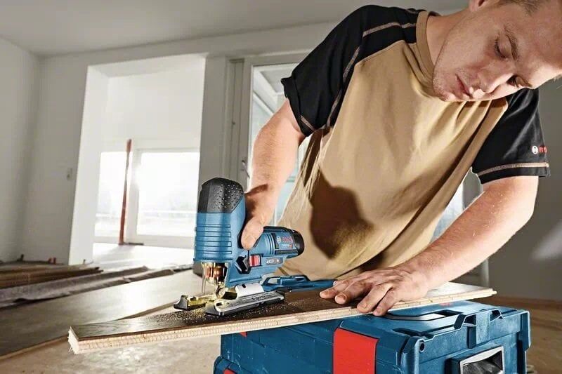 Bosch GST 12V-70 Akülü Dekupaj Testere 12V 3 Ah