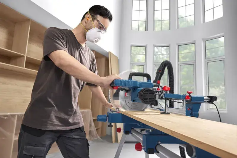 Bosch GCM 305-216 S Gönye Kesme Makinesi 1200W