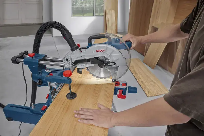 Bosch GCM 305-216 S Gönye Kesme Makinesi 1200W