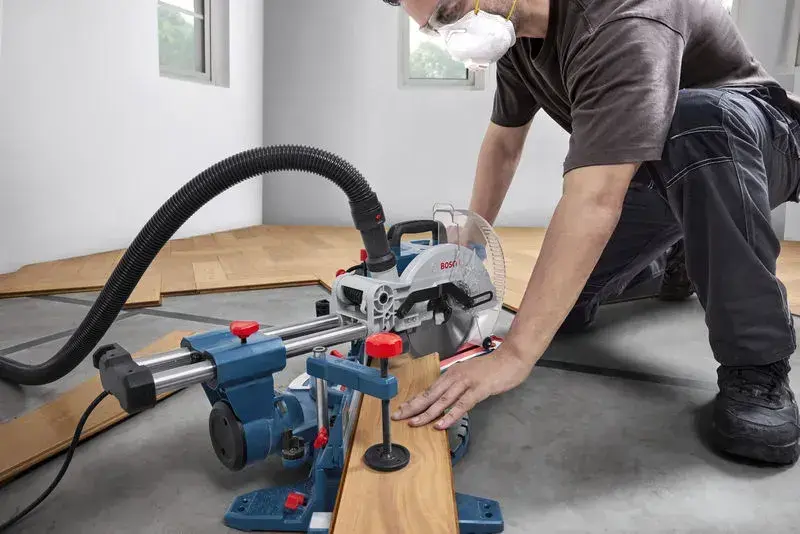 Bosch GCM 305-216 S Gönye Kesme Makinesi 1200W