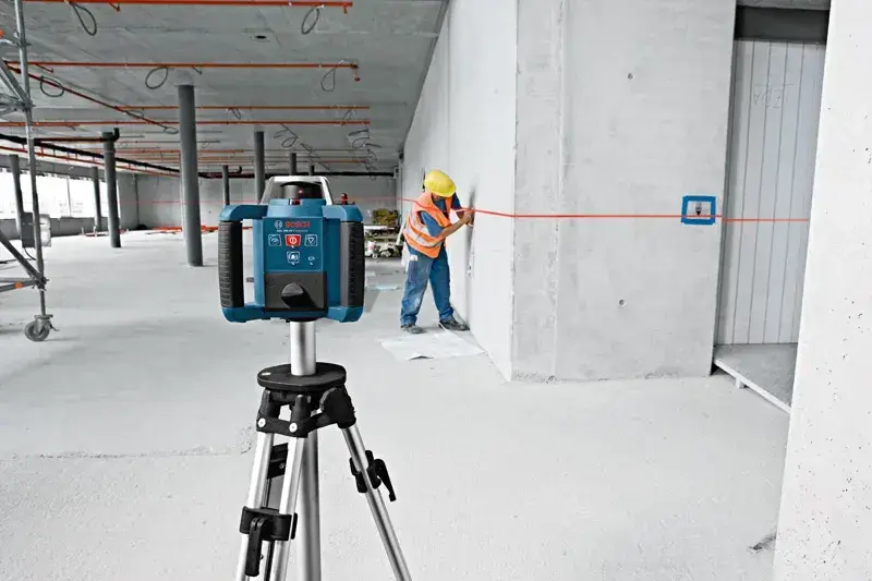 Bosch GRL 300 HV + LR 1 Rotasyon Lazeri Şarj Edilebilir Pilli L-BOXX Set
