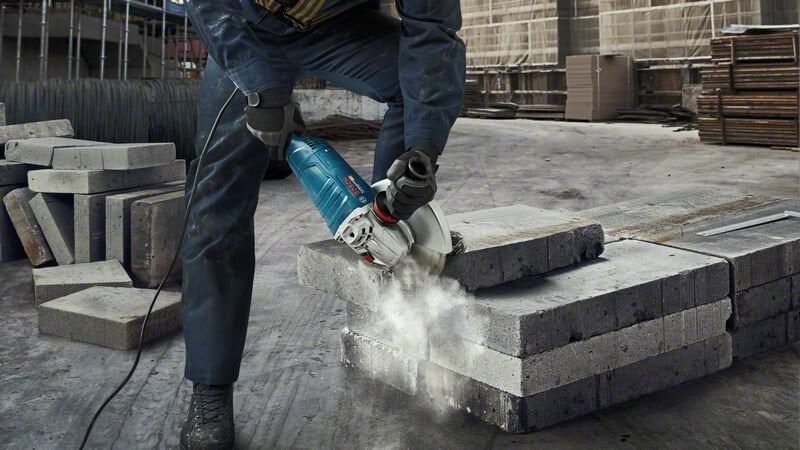 Bosch GWS 24-180 P Büyük Taşlama Makinası 2400 Watt 180 mm